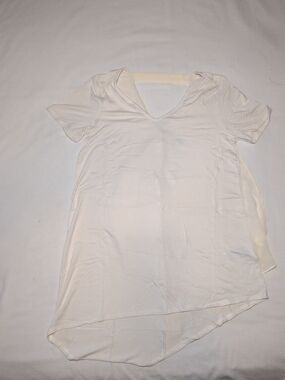 Lisa Rinna Collection White V-Neck Short Sleeve Tunic